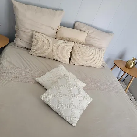 Appartement Petite Maison Avec Son Jardin Et Acces Independant A 14 Mn De Paris