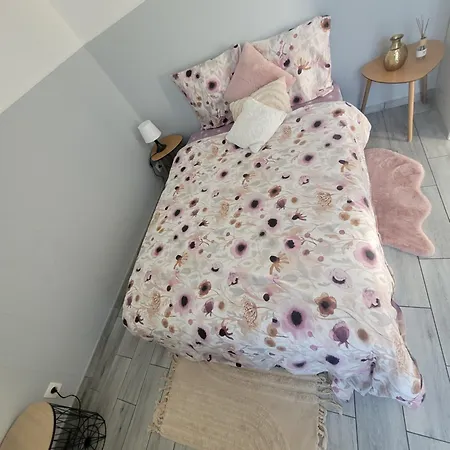 Petite Maison Avec Son Jardin Et Acces Independant A 14 Mn De Paris Appartement